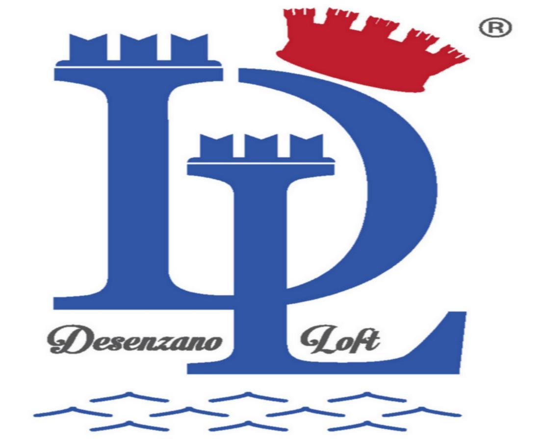 Desenzanoloft Official Partner Marriott Homes & Villas -Penthouse Never Say Never Sirmione Castle View エクステリア 写真